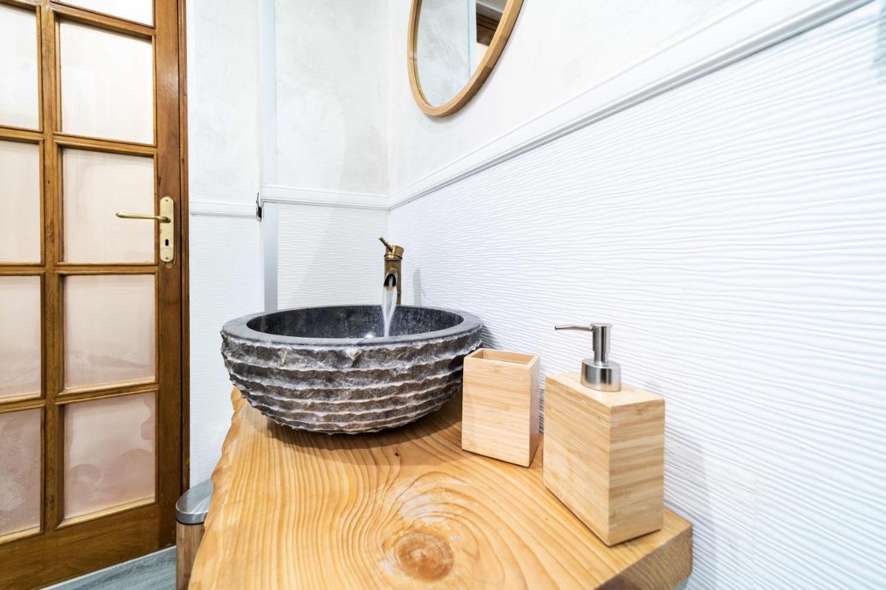 Newhouse Dei Mille Apartment Bari Bagian luar foto